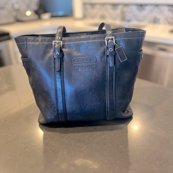 Coach Handbags - Coach Black Leather Tote